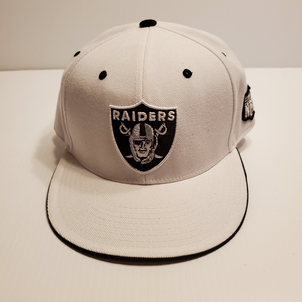 NFL Oakland Raiders hat cap New XL New, no tags